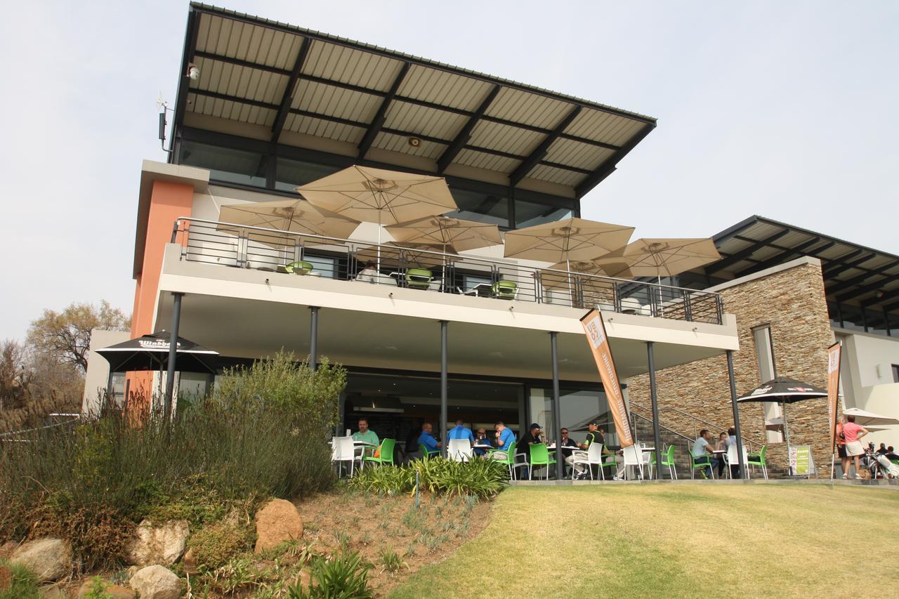 Jozistay @ Jackal Creek Apartments Roodepoort Exteriör bild